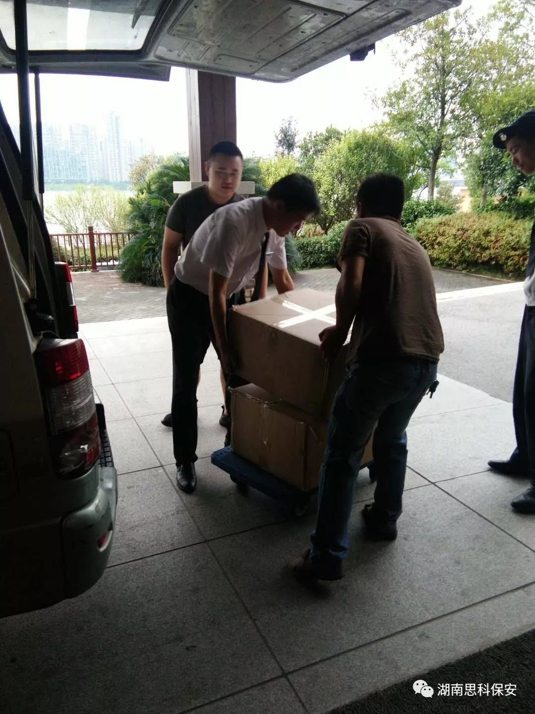 1634807610180832.jpg 1634807610180832.jpg